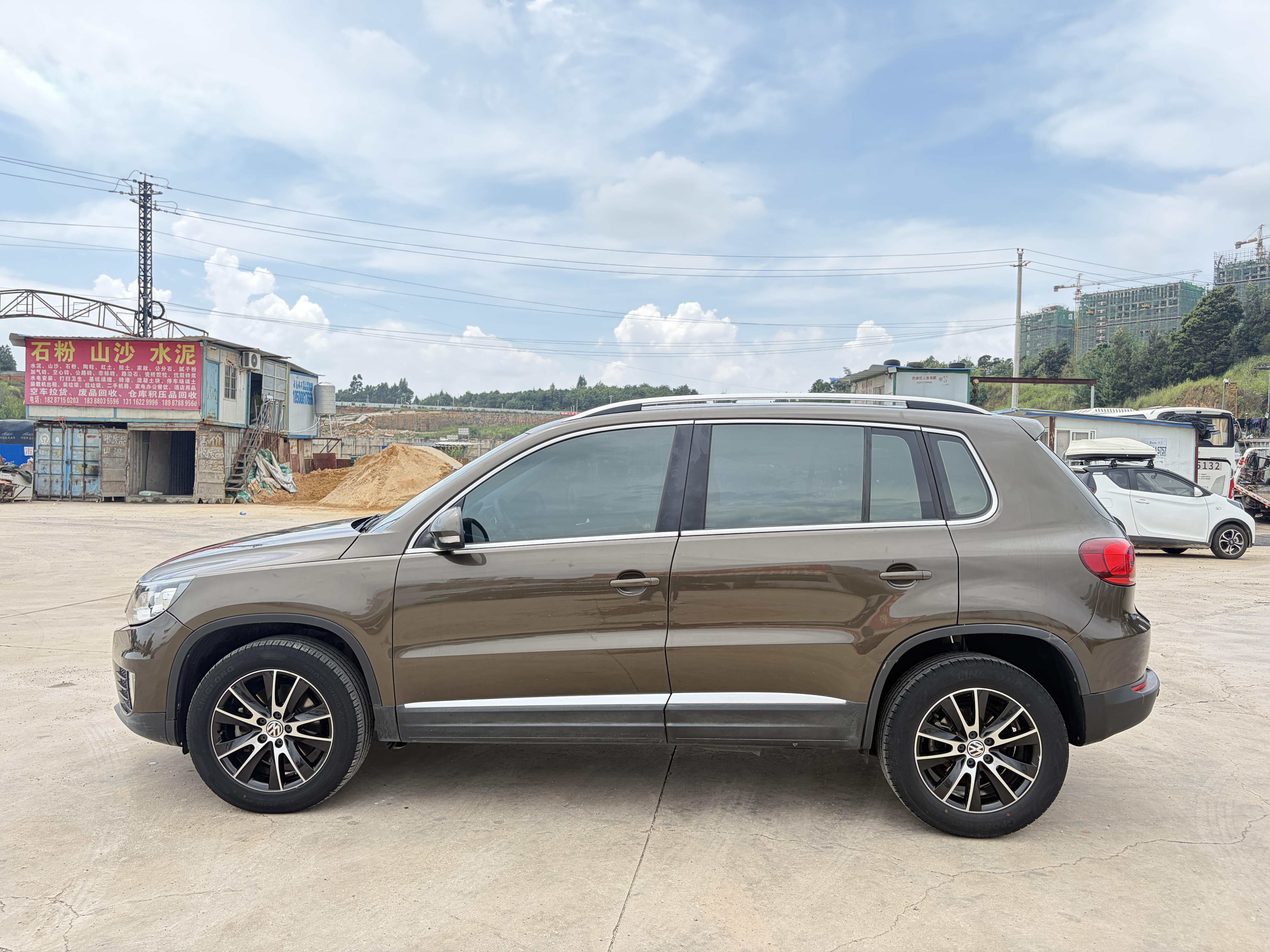Volkswagen Tiguan 2015 thumb 2