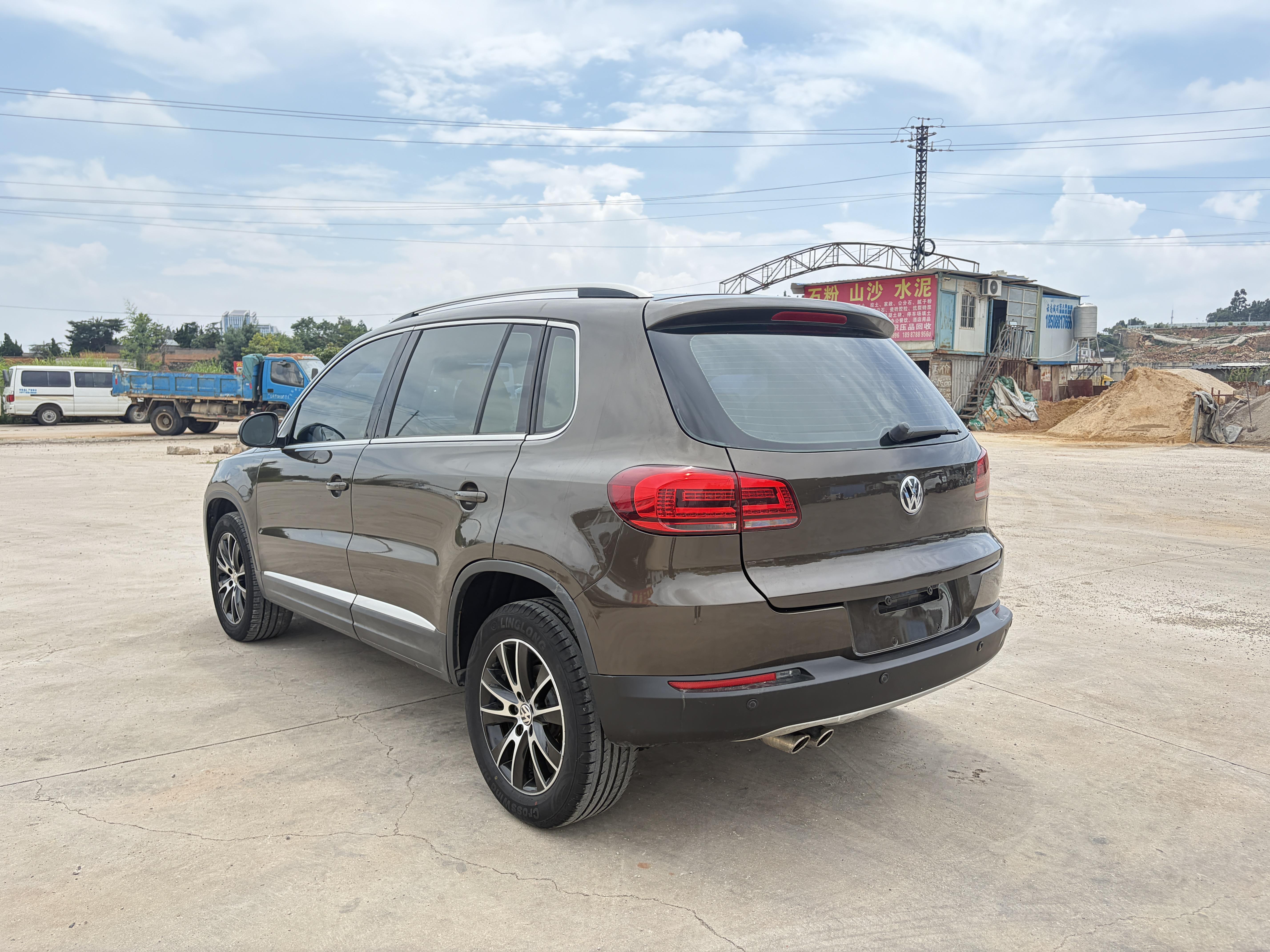 Volkswagen Tiguan 2015 thumb 3