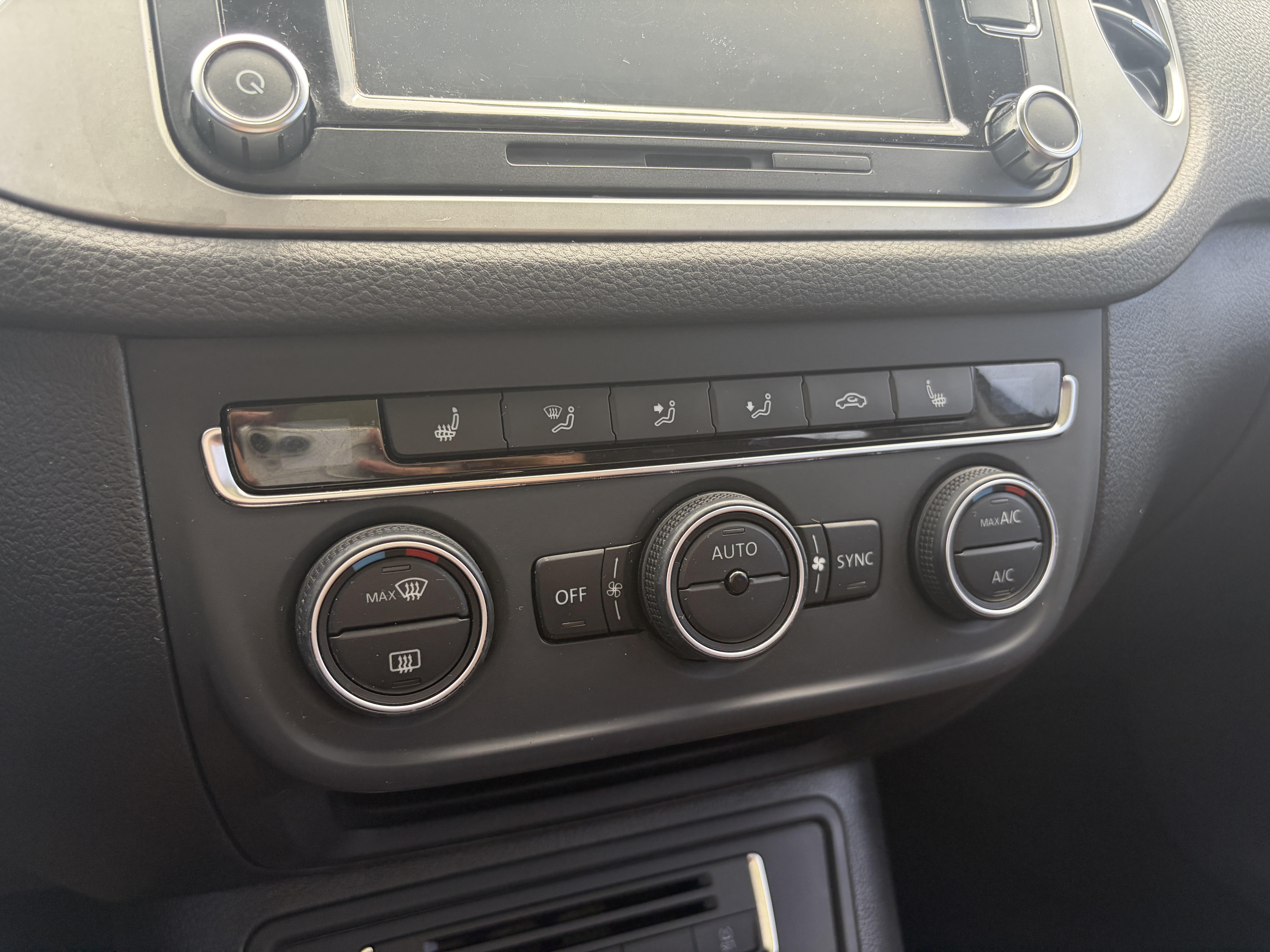 Volkswagen Tiguan 2015 thumb 7