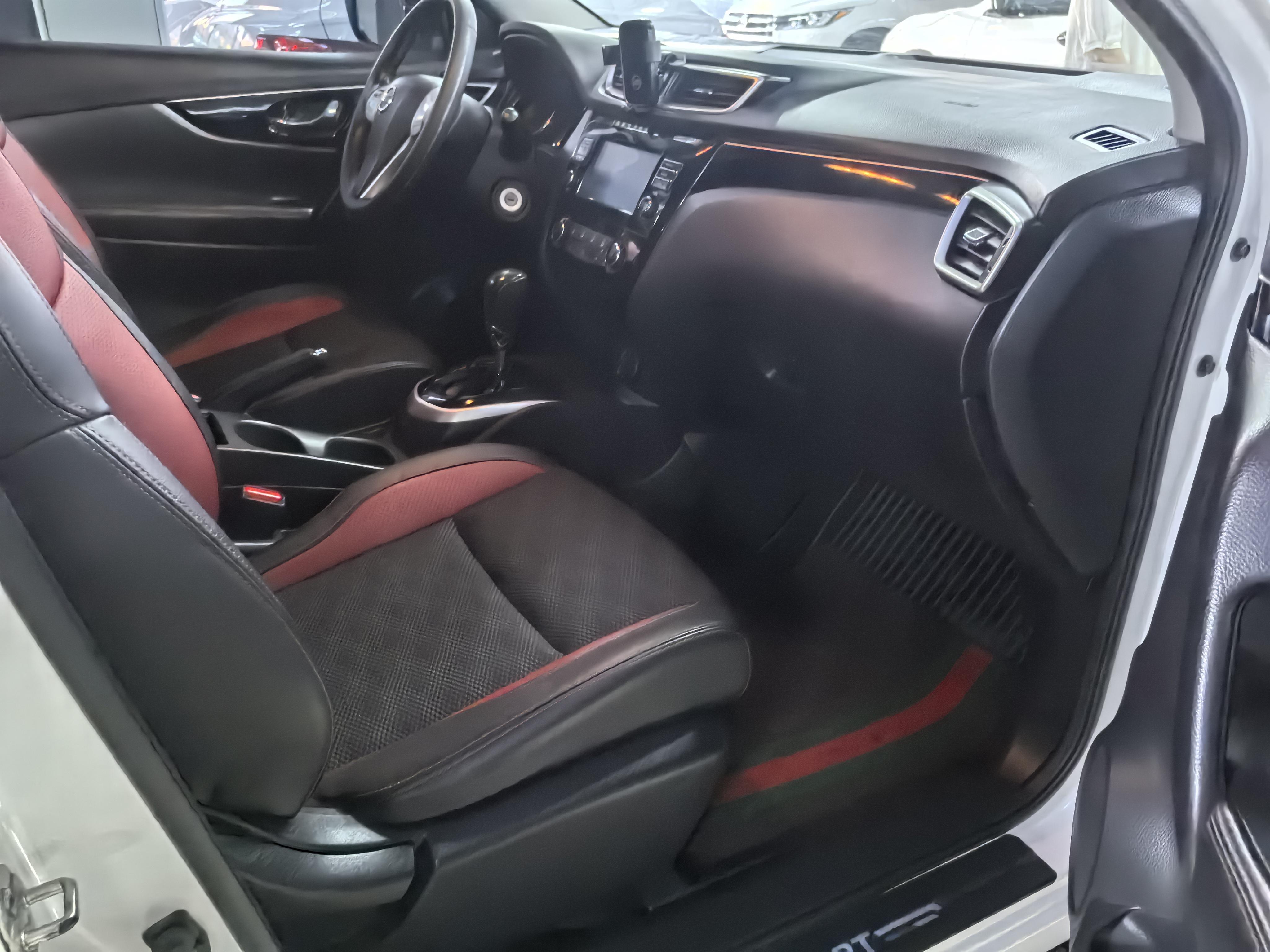 Nissan Qashqai+2 2017 thumb 5