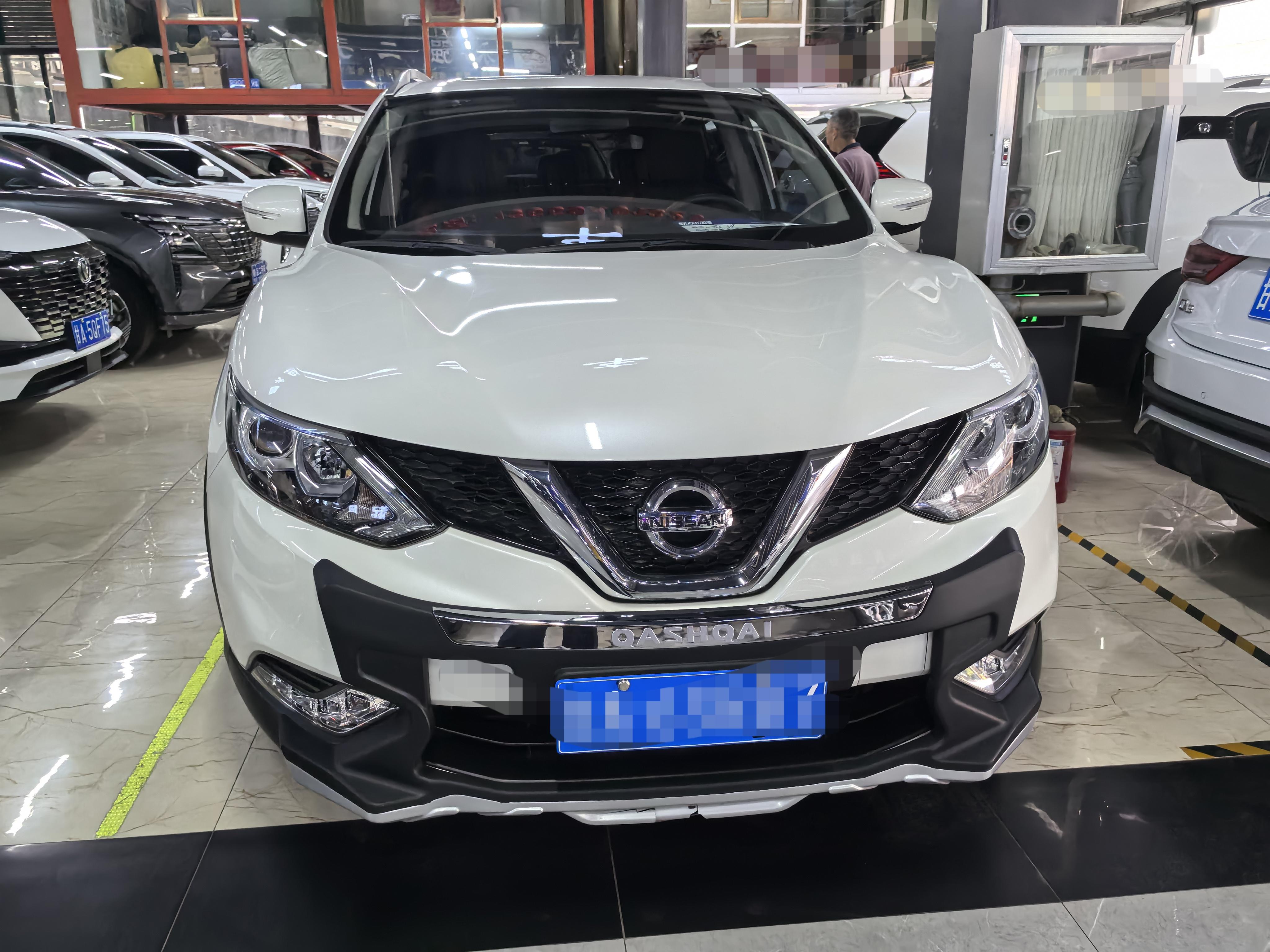 Nissan Qashqai+2 2017 thumb 11