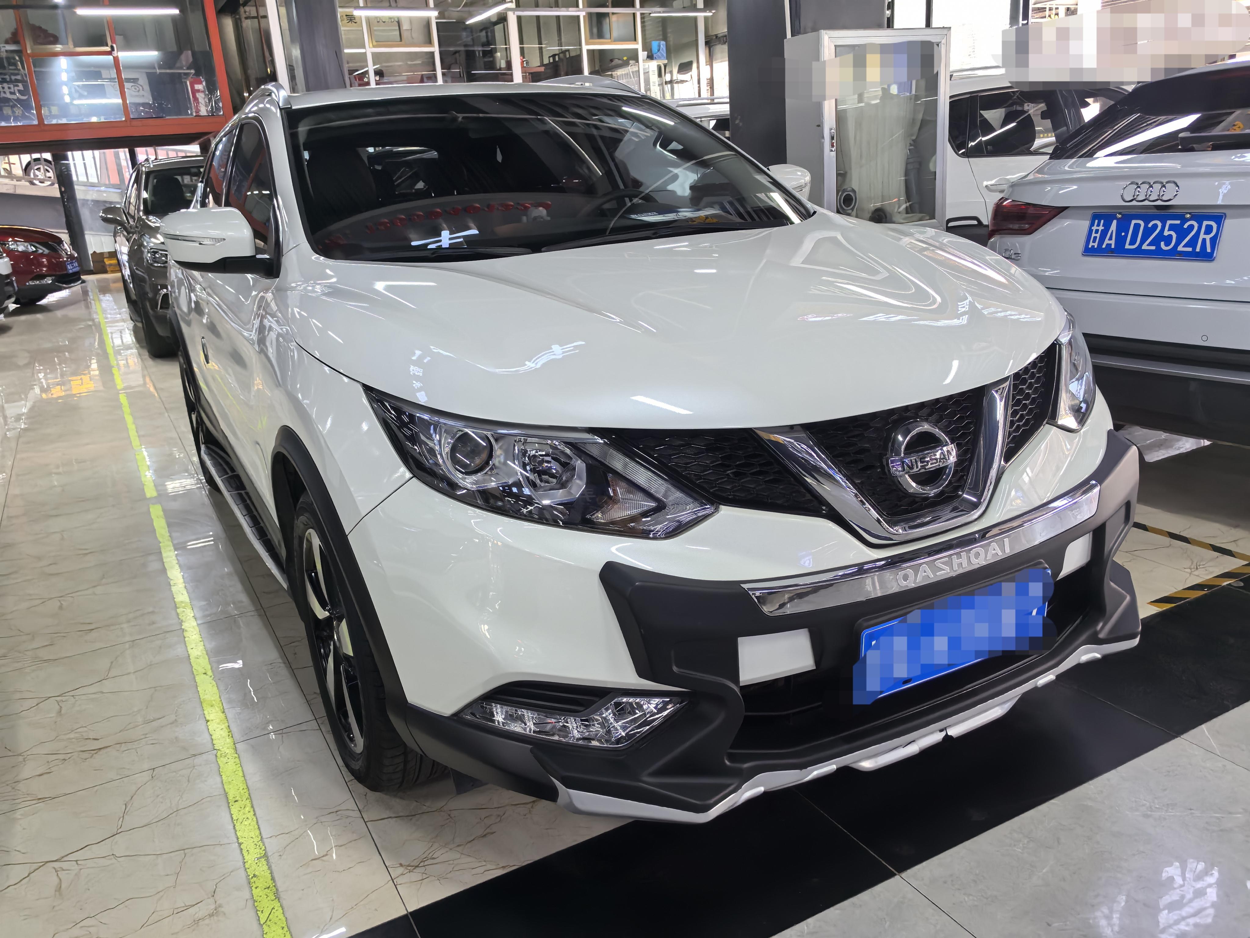 Nissan Qashqai+2 2017 thumb 12
