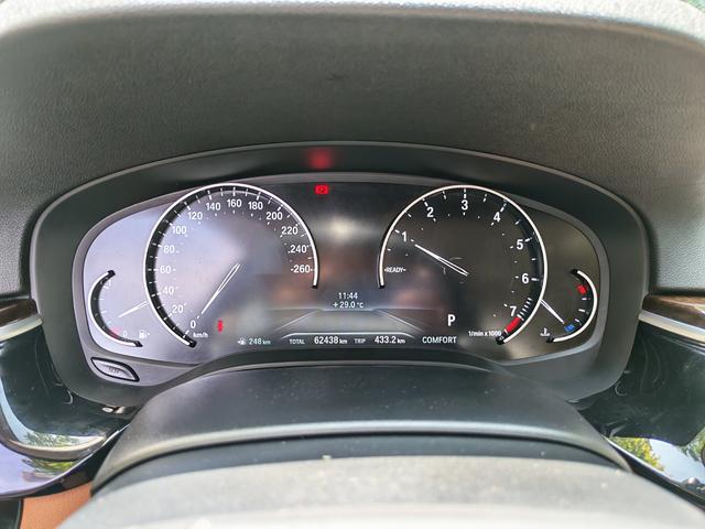 BMW 5 серии 2018 thumb 4