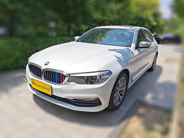 BMW 5 серии 2018 thumb 11
