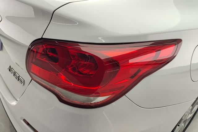 Chevrolet Cavalier 2019 thumb 3