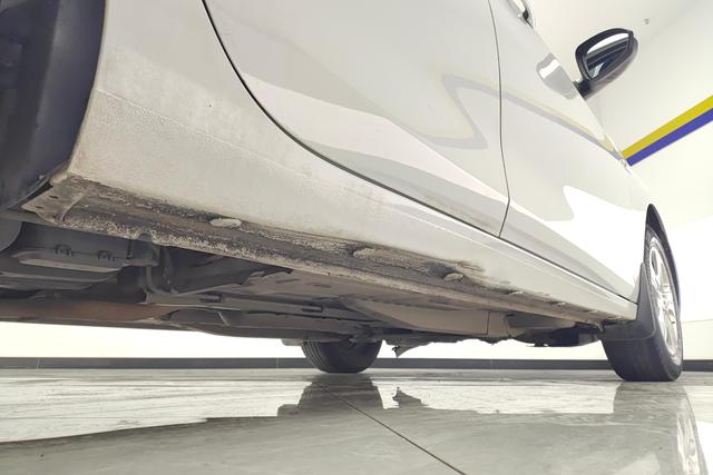 Chevrolet Cavalier 2019 thumb 6