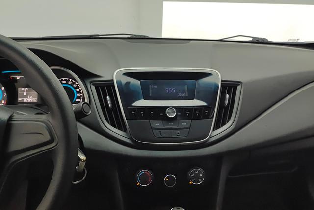 Chevrolet Cavalier 2019 thumb 10