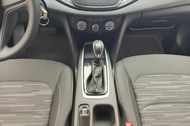 Chevrolet Cavalier 2019 thumb 12