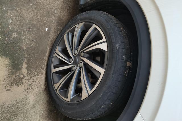 Geely Binyue 2019 thumb 5