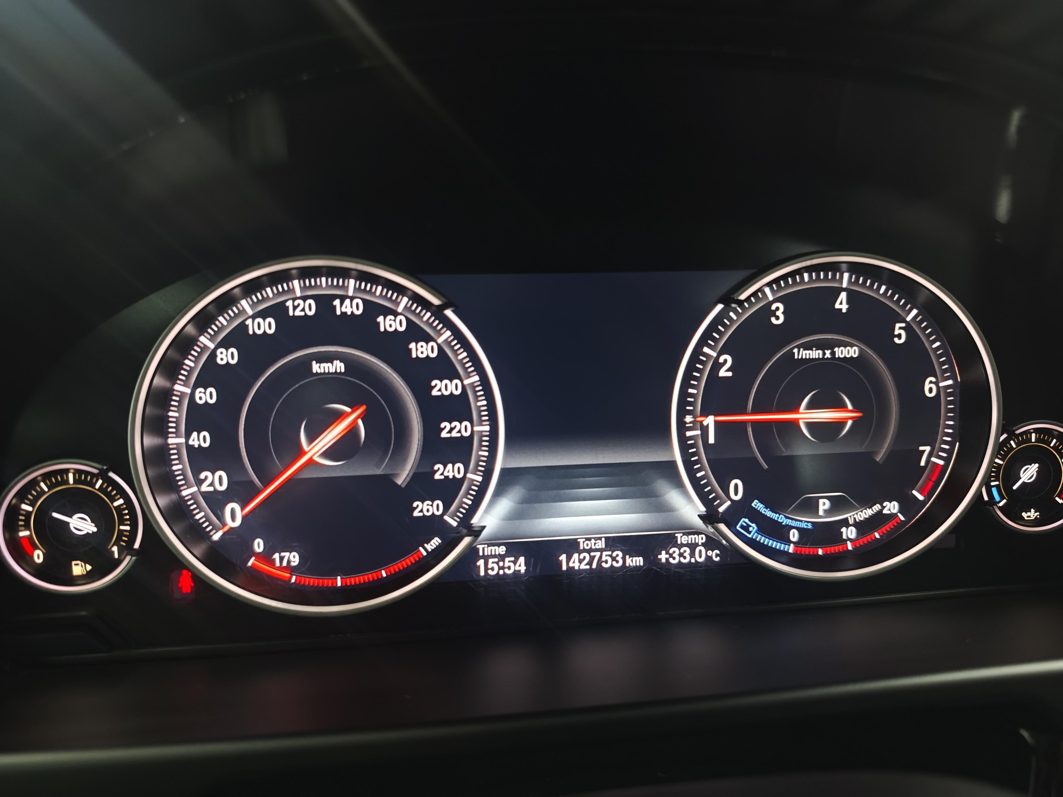 BMW X5 2018 thumb 8