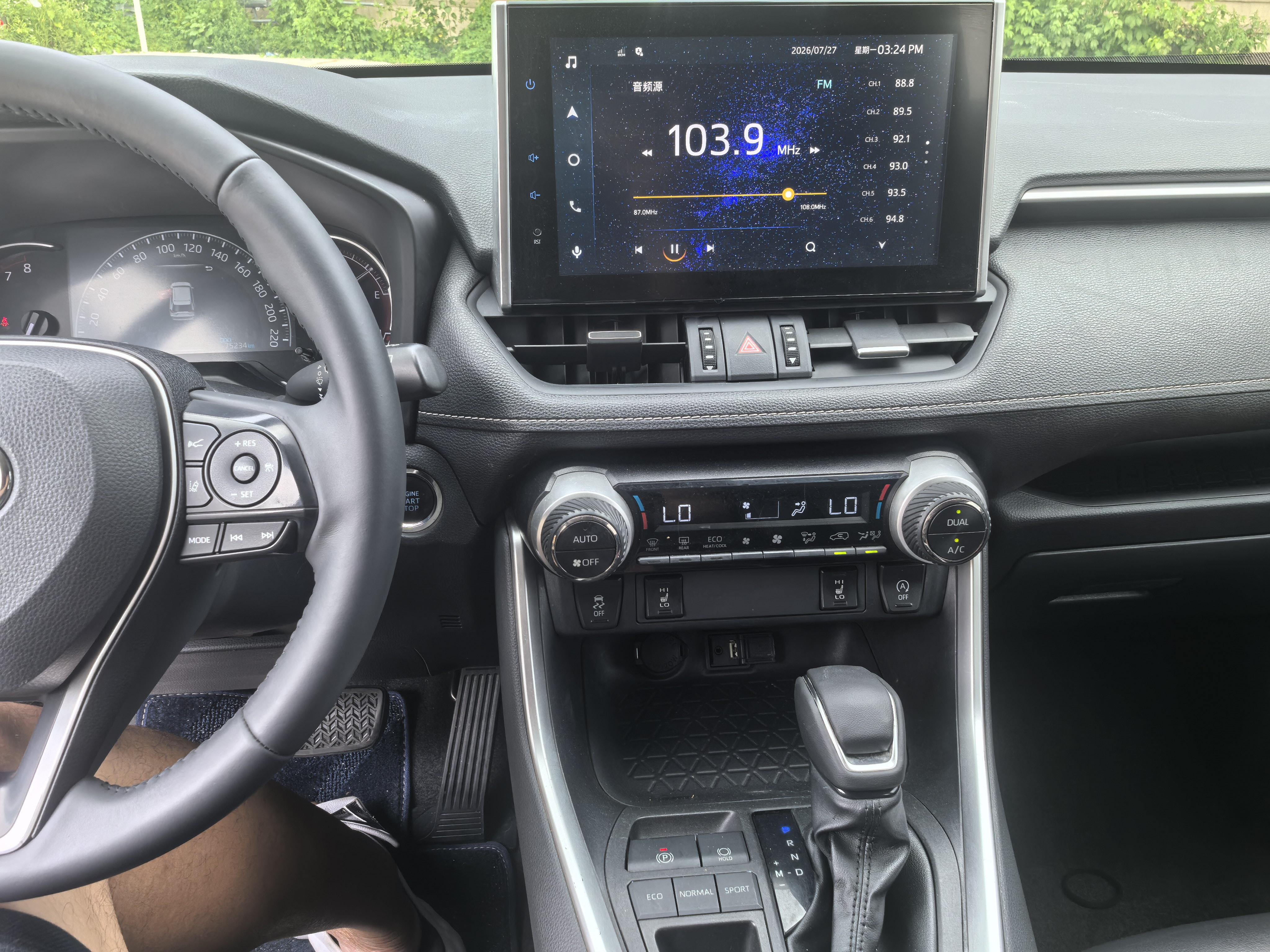 Toyota RAV4 2022 thumb 3