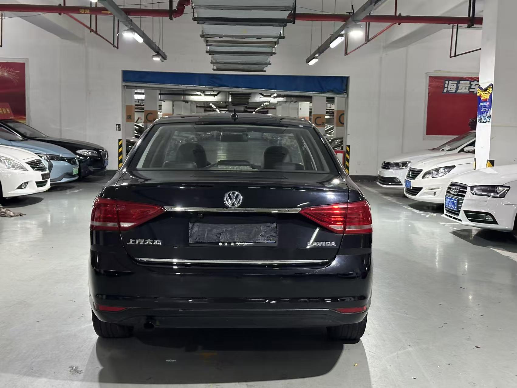Volkswagen Lavida XR 2017 thumb 2