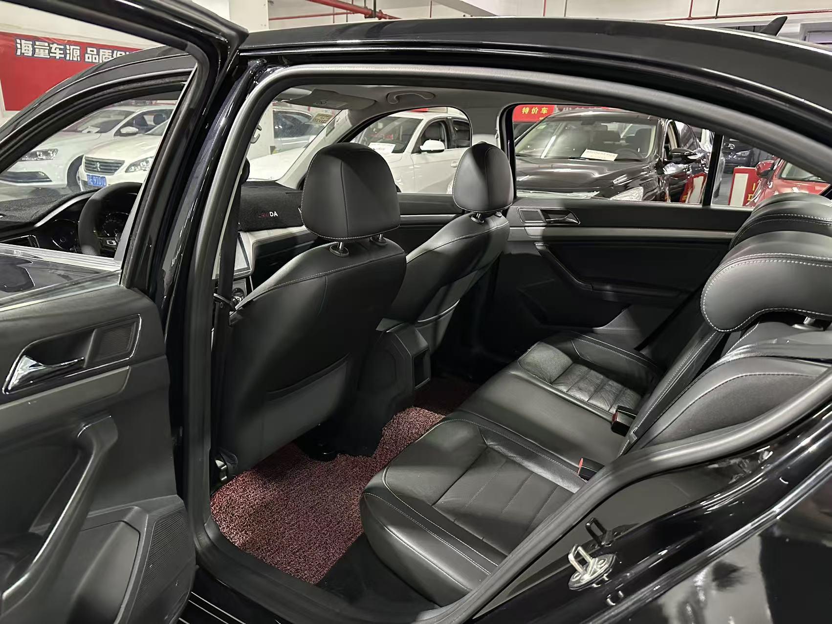 Volkswagen Lavida XR 2017 thumb 10