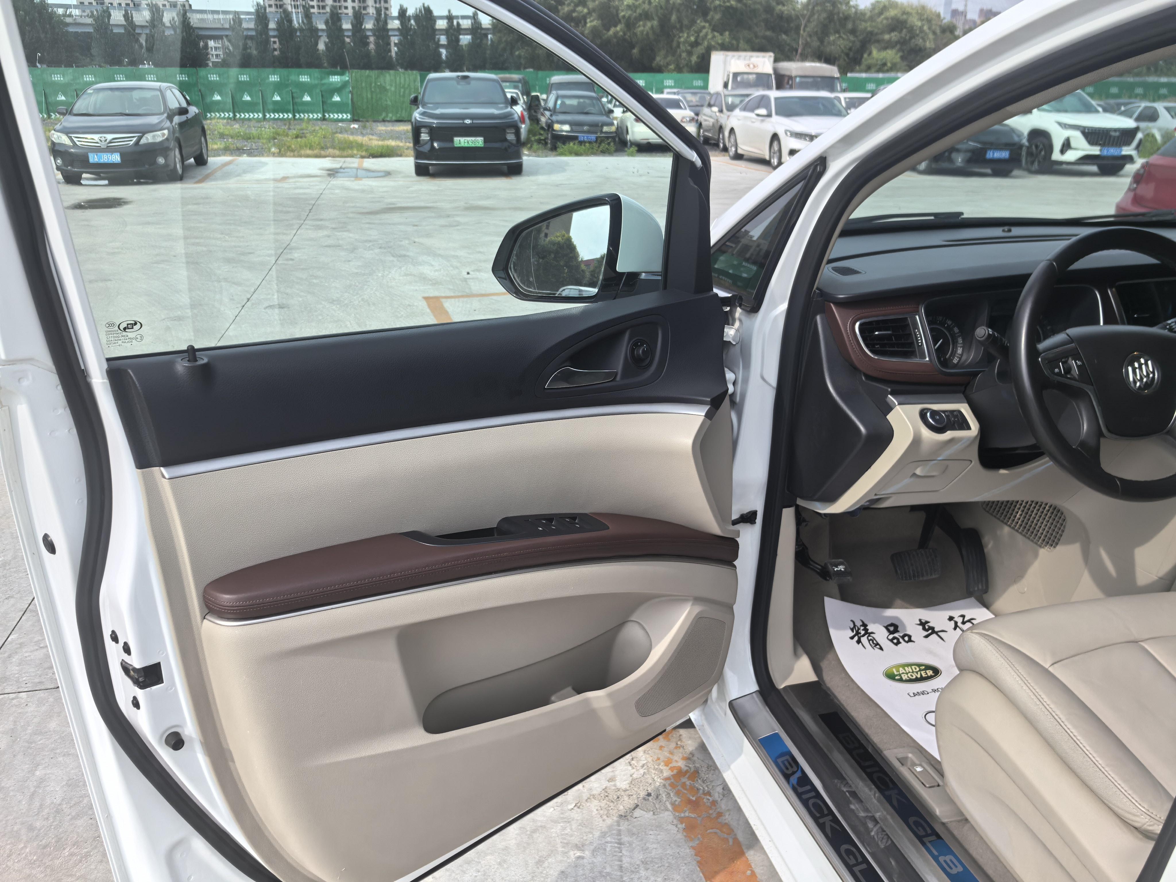 Buick GL8 2018 thumb 10