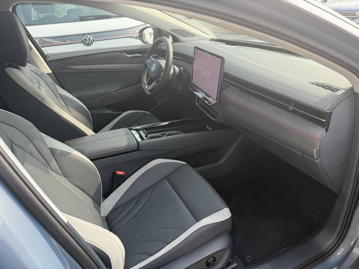 Volkswagen ID.7 2024 thumb 5