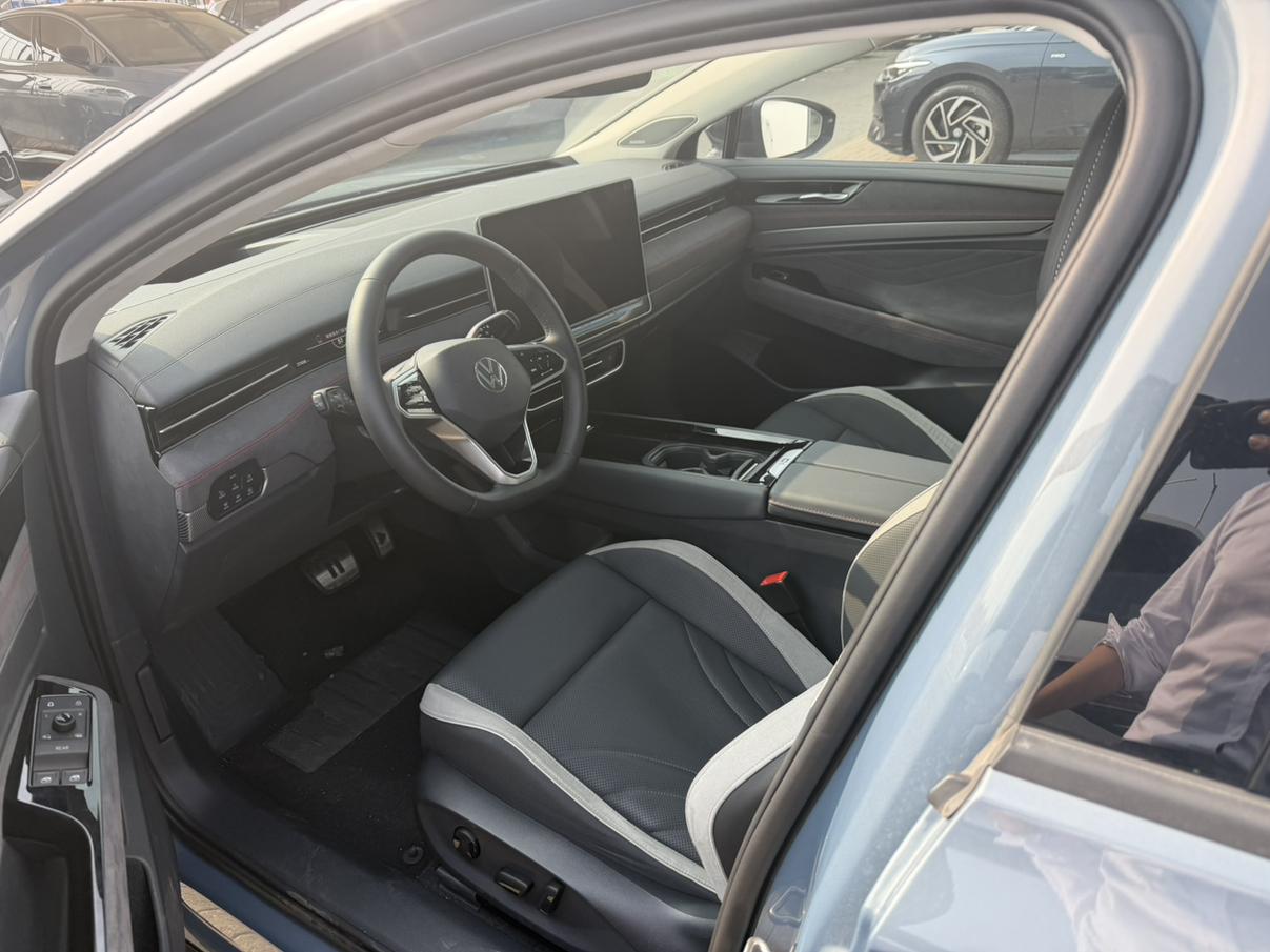 Volkswagen ID.7 2024 thumb 12