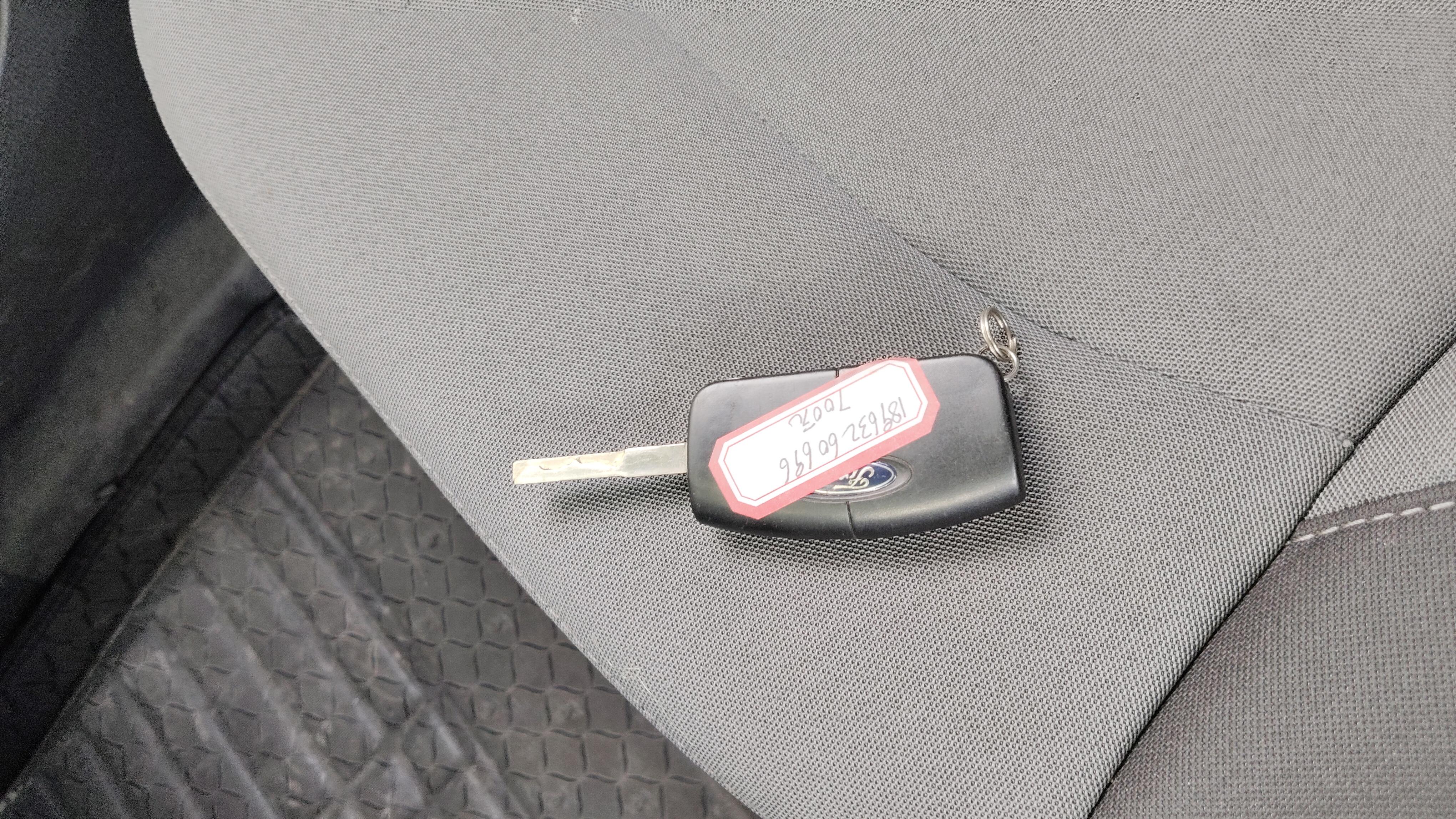 Ford EcoSport 2013 thumb 4