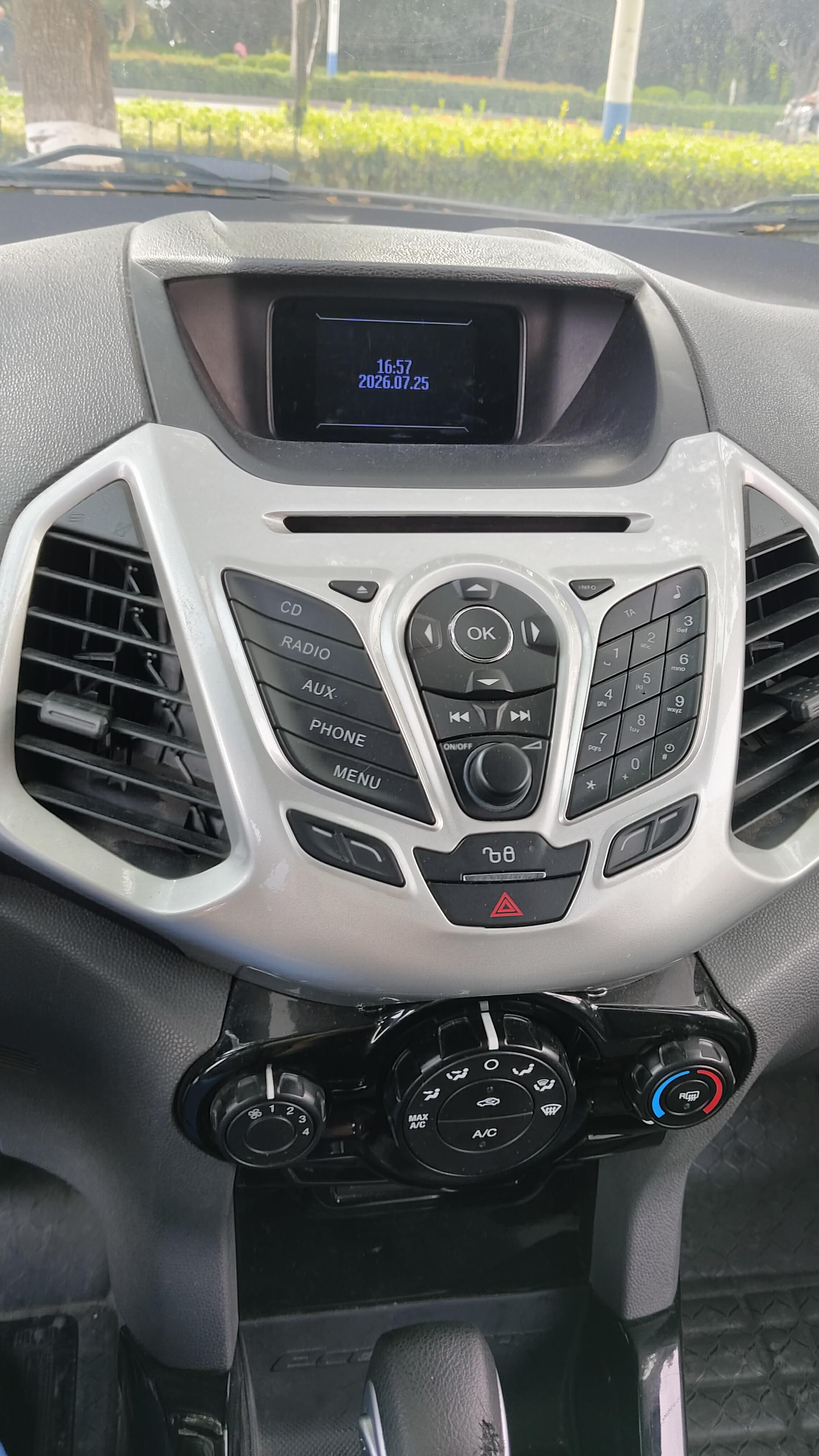 Ford EcoSport 2013 thumb 6