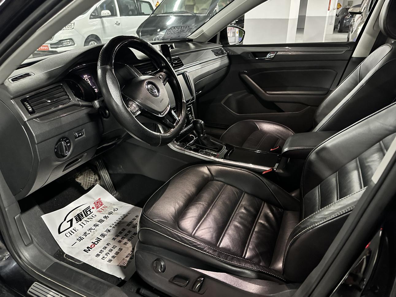Volkswagen Passat (North America and China) 2016 thumb 6