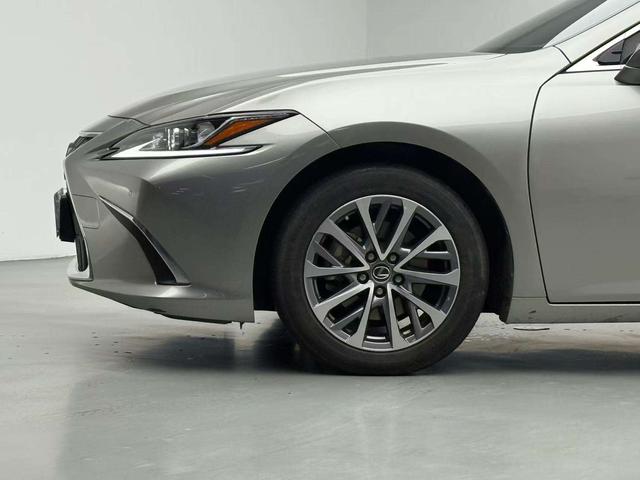 Lexus ES 2022 thumb 6