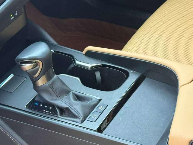 Lexus ES 2022 thumb 11