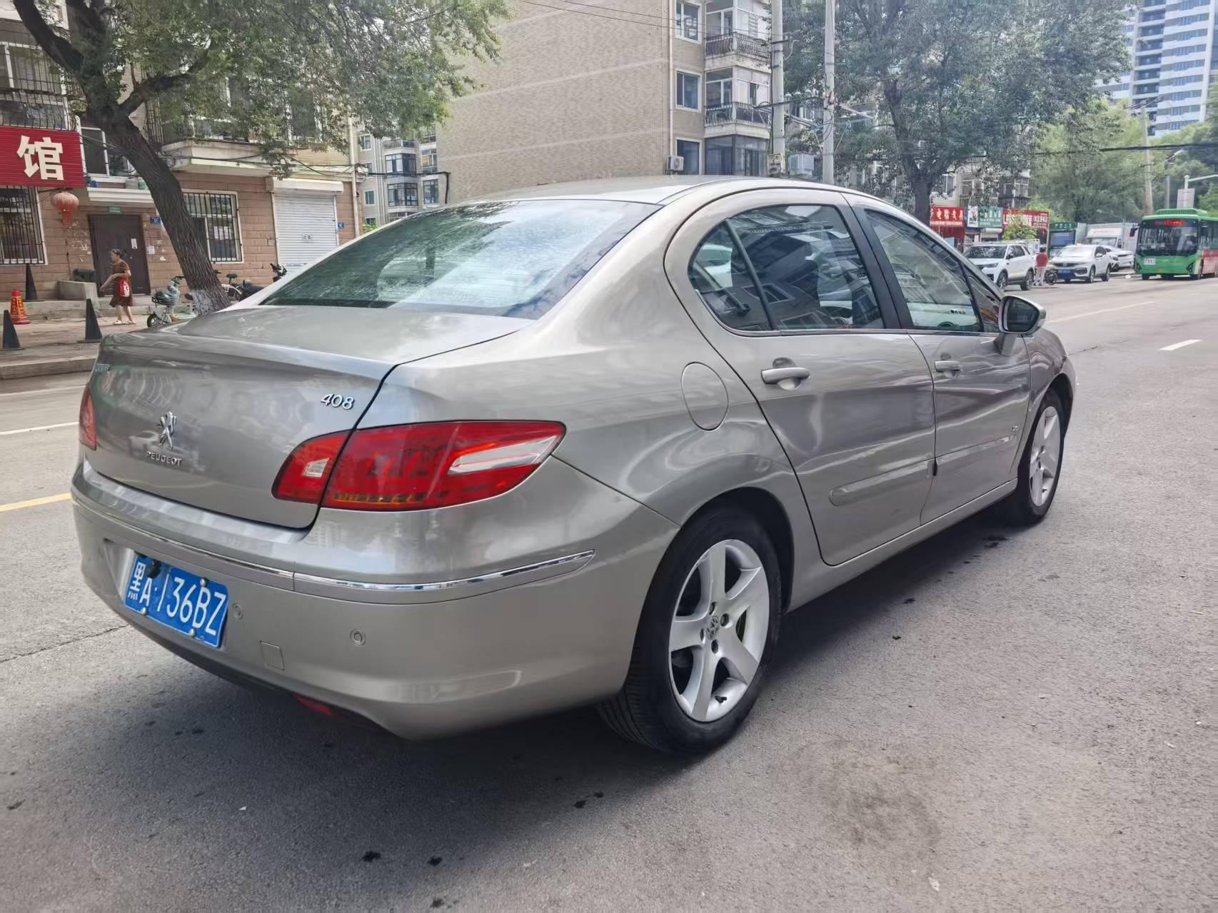 Peugeot 408 2013 thumb 4