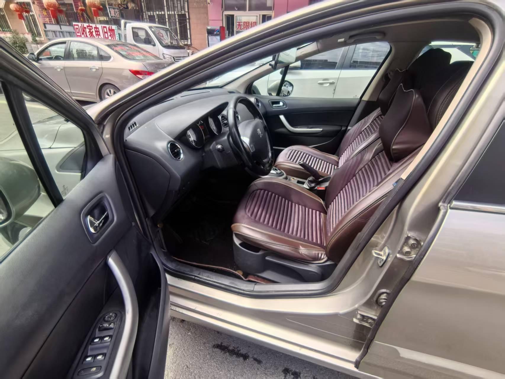 Peugeot 408 2013 thumb 6