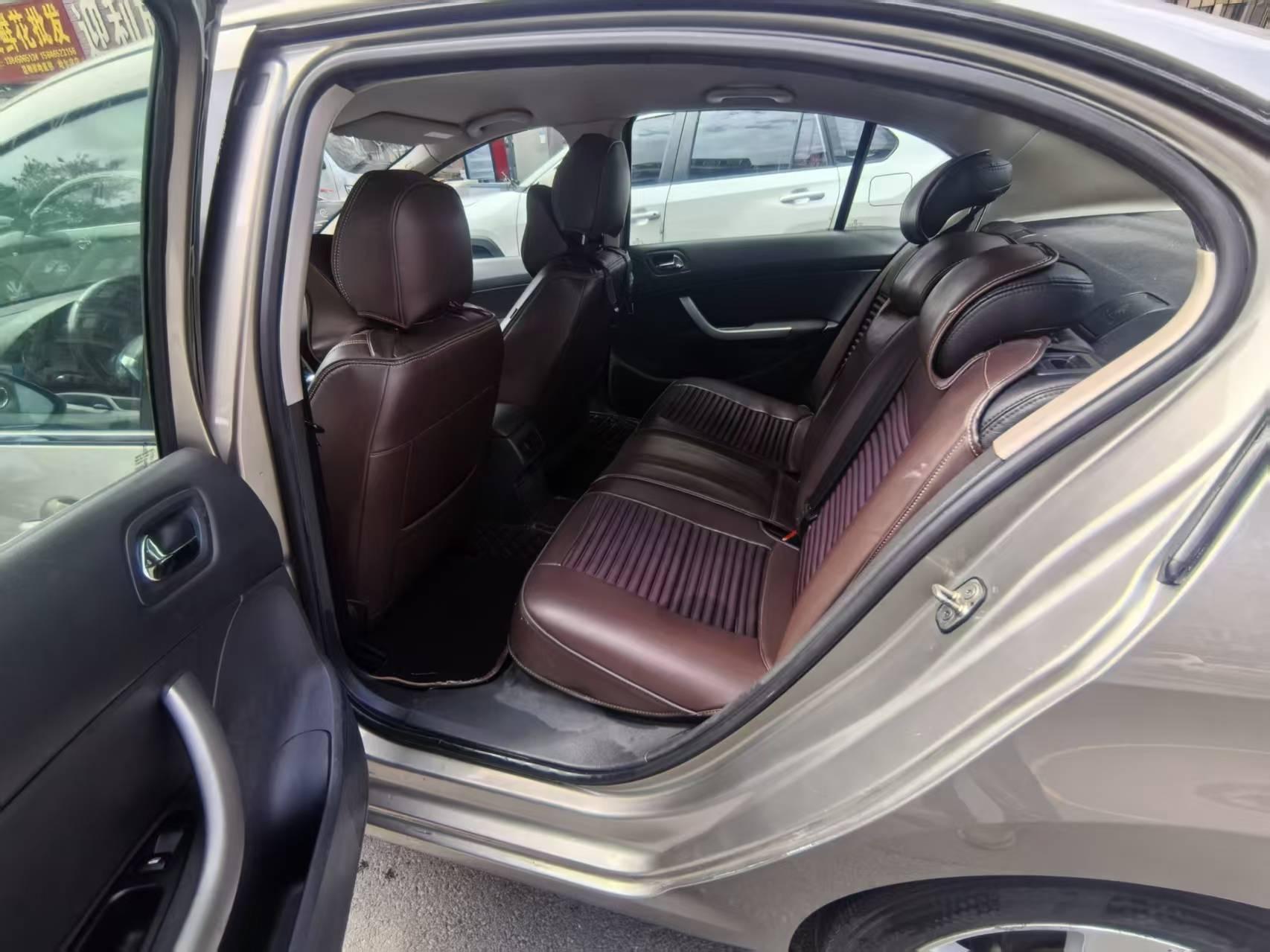 Peugeot 408 2013 thumb 7