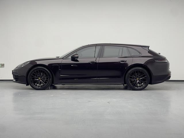 Porsche Panamera 2022 thumb 2