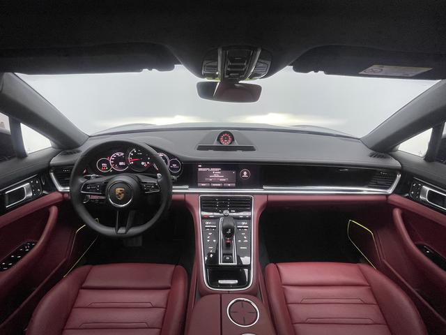 Porsche Panamera 2022 thumb 12