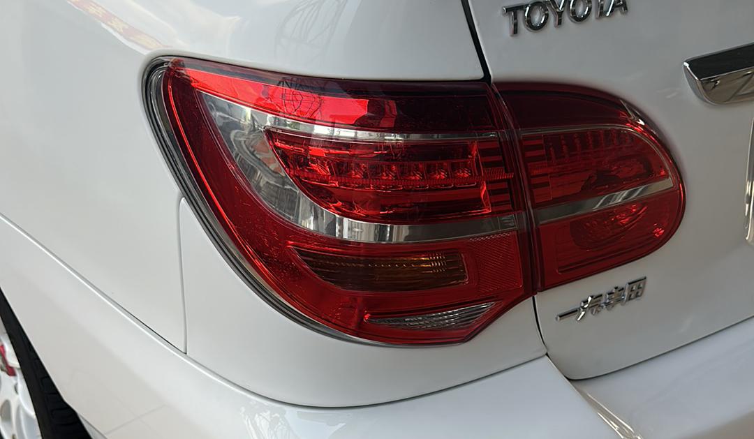 Toyota Corolla 2013 thumb 4