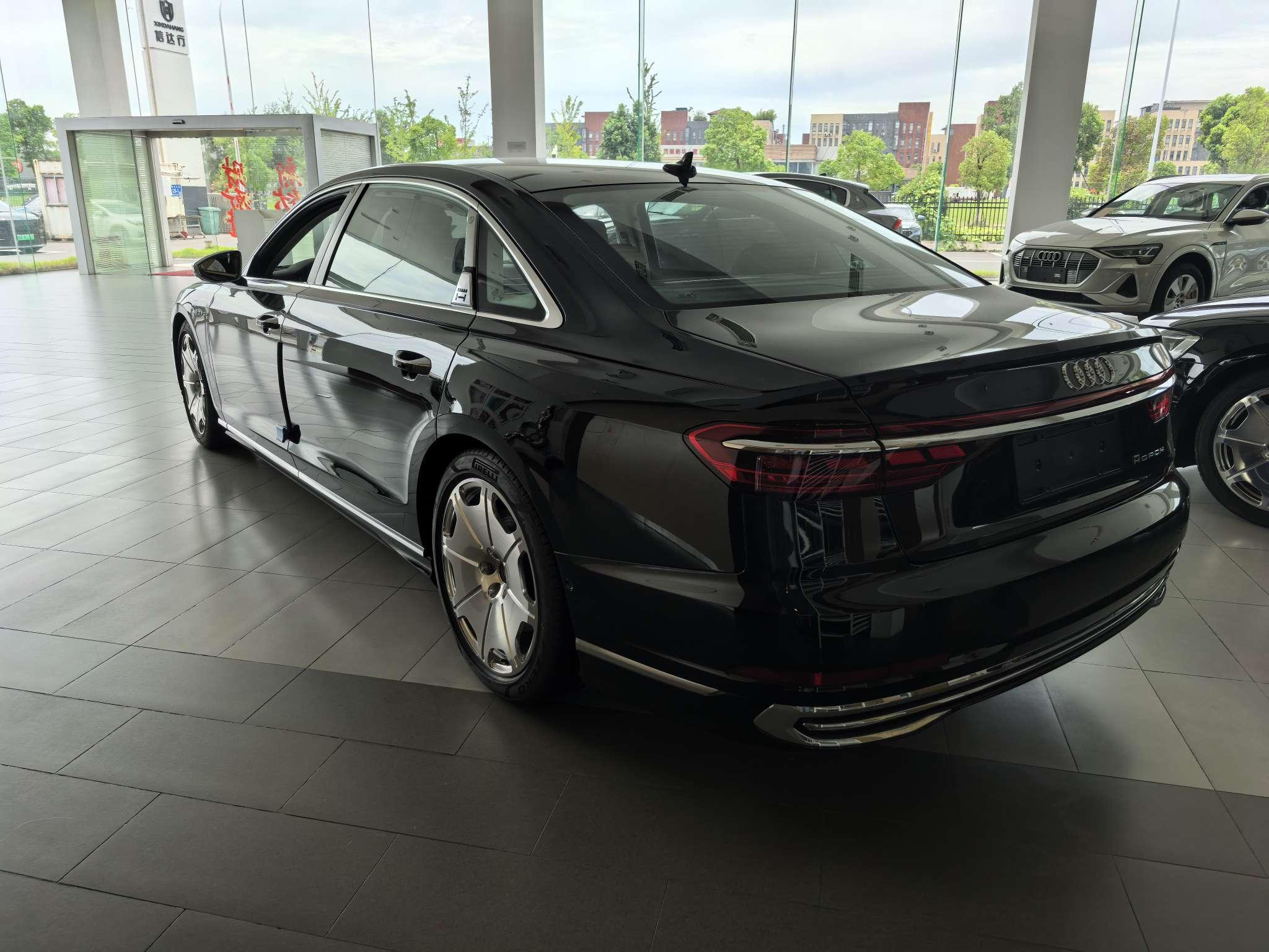 Audi A8 2025 thumb 2