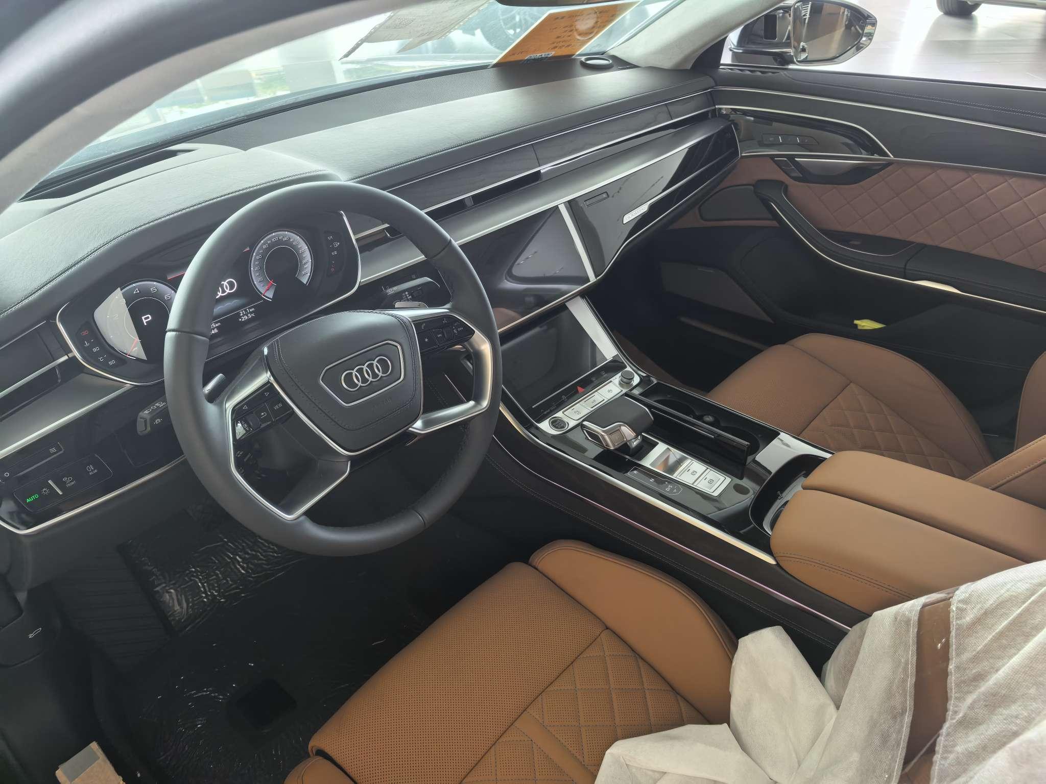Audi A8 2025 thumb 10