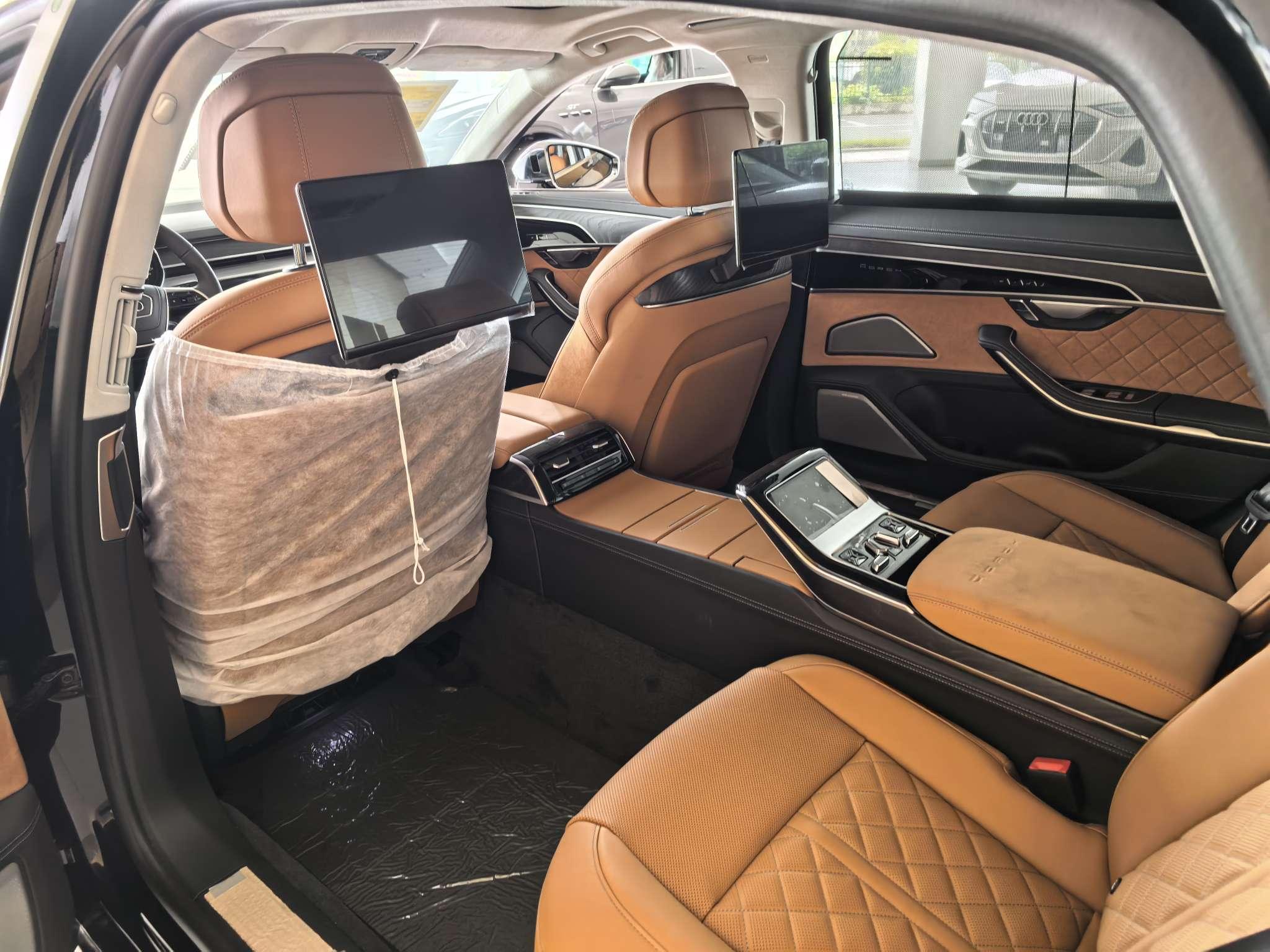 Audi A8 2025 thumb 11