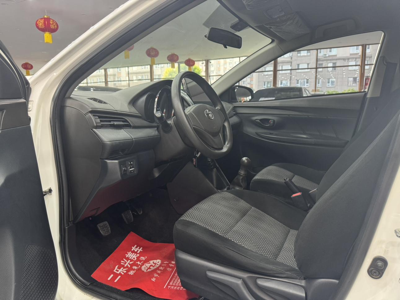 Toyota Vios 2014 thumb 8