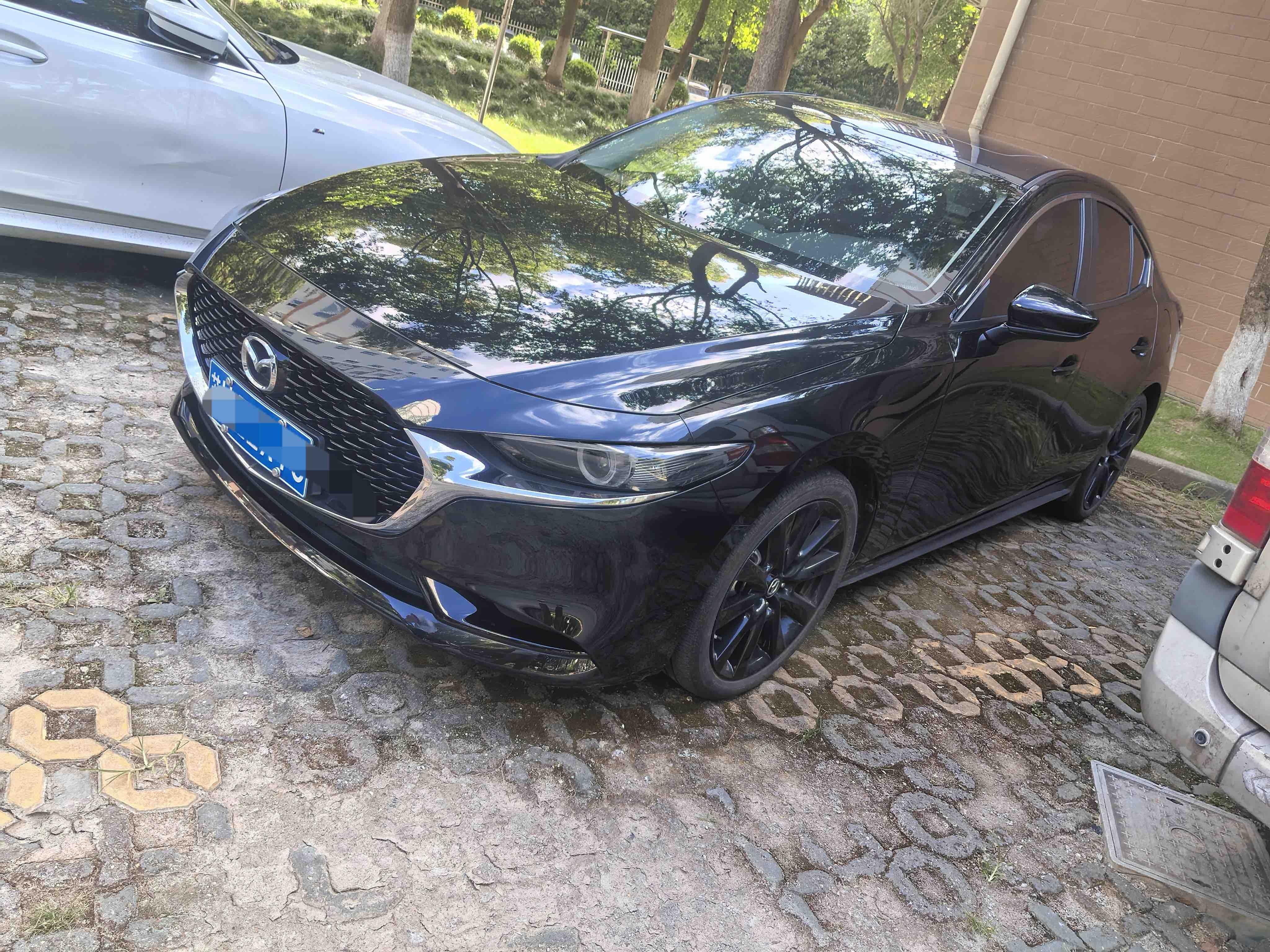 Mazda 3 2023 thumb 8