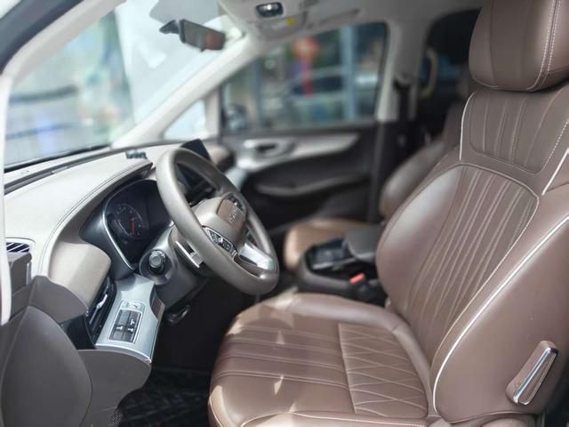 Roewe iMAX8 2023 thumb 9