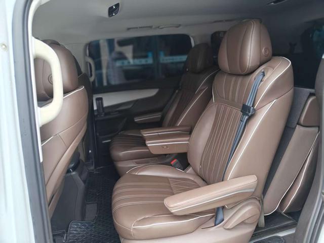 Roewe iMAX8 2023 thumb 10