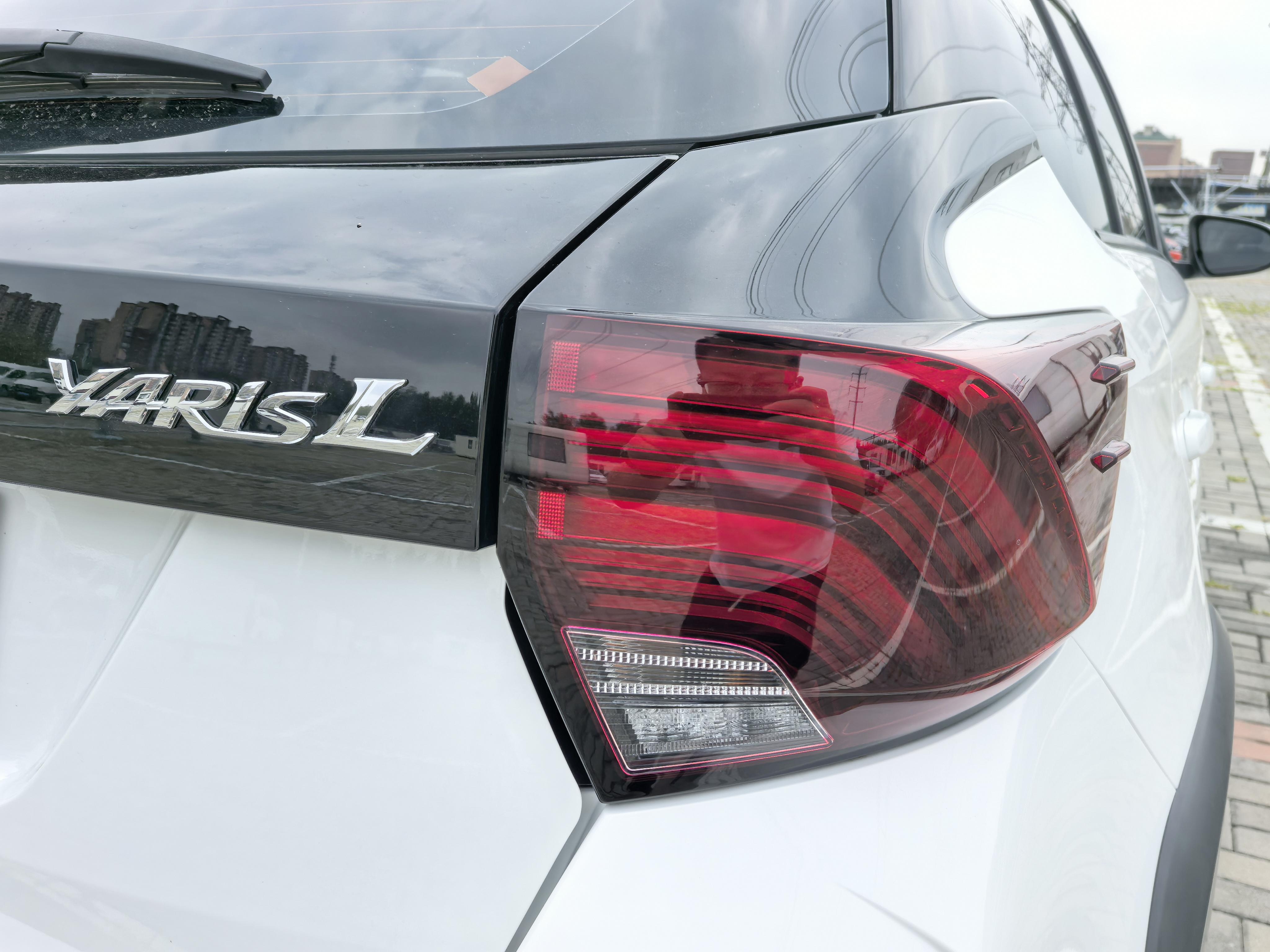 Toyota Yaris 2022 thumb 6