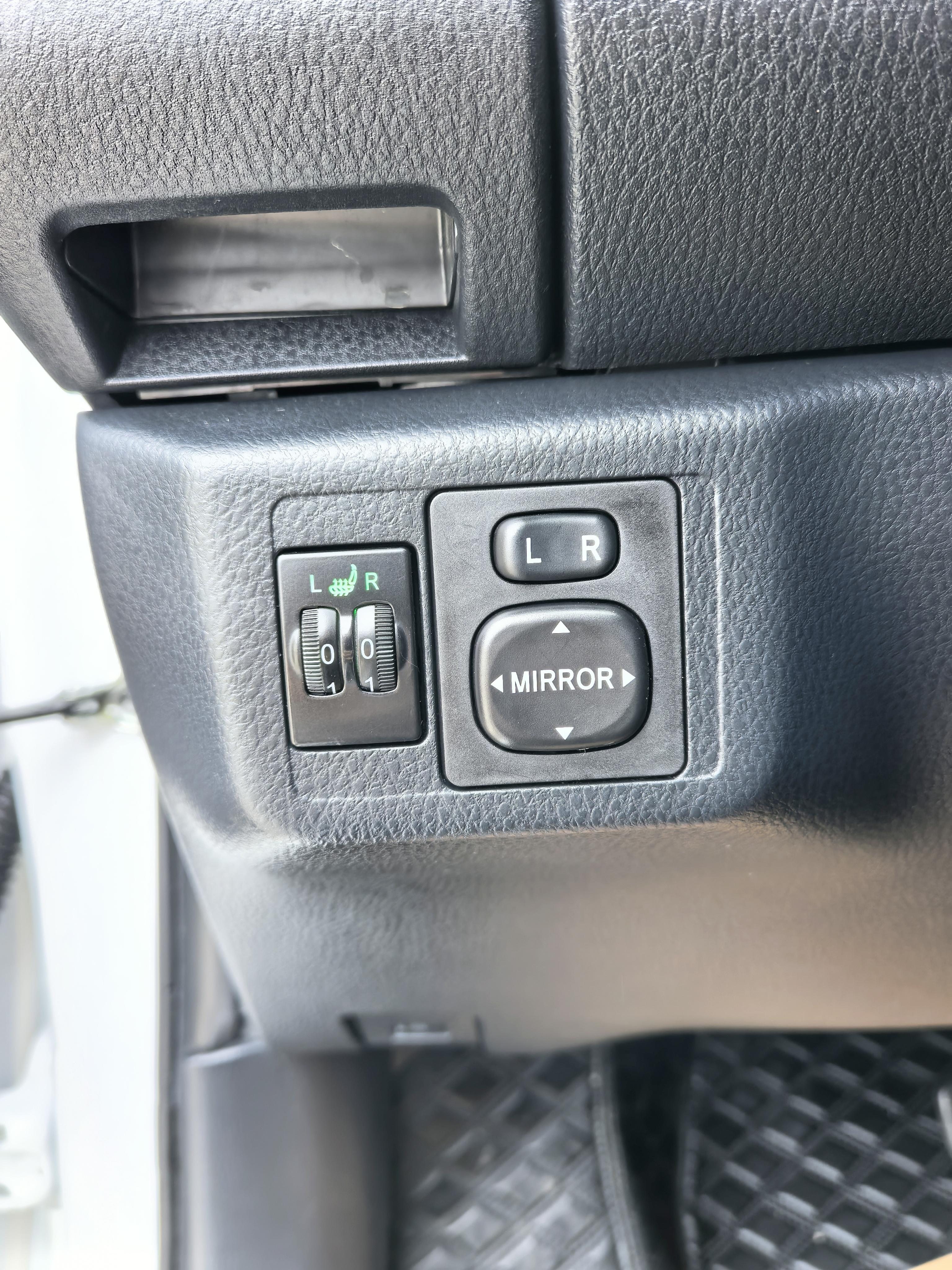 Toyota Yaris 2022 thumb 9