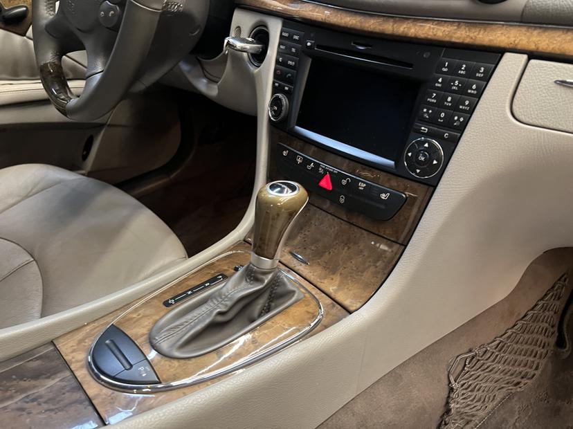 Mercedes-Benz E-Класс 2007 thumb 10