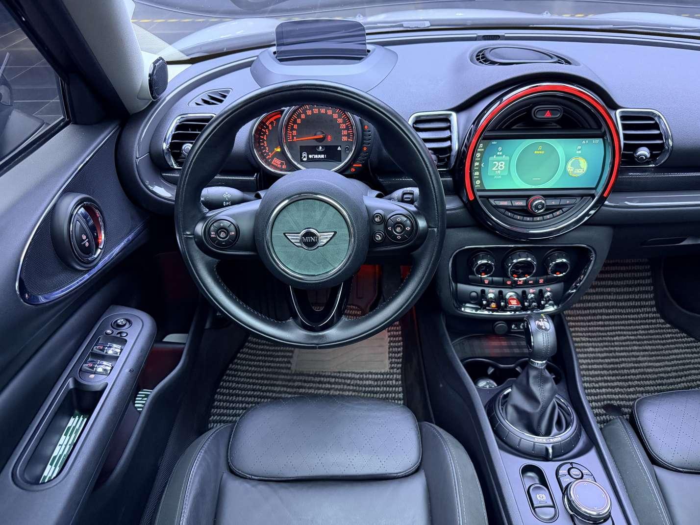 Mini Clubman 2016 thumb 12