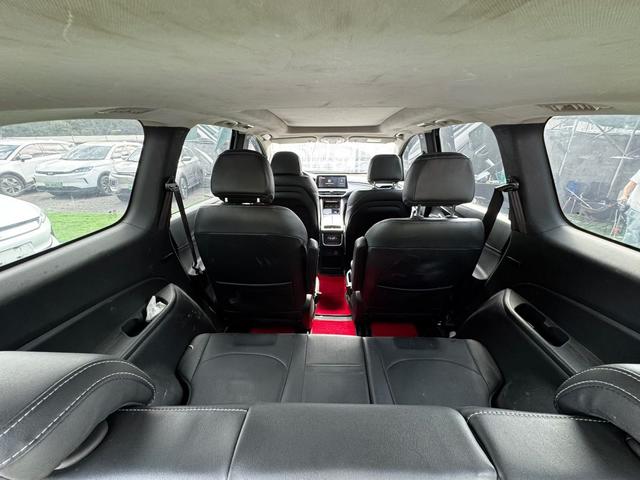 Maxus EUNIQ 5 2022 thumb 5