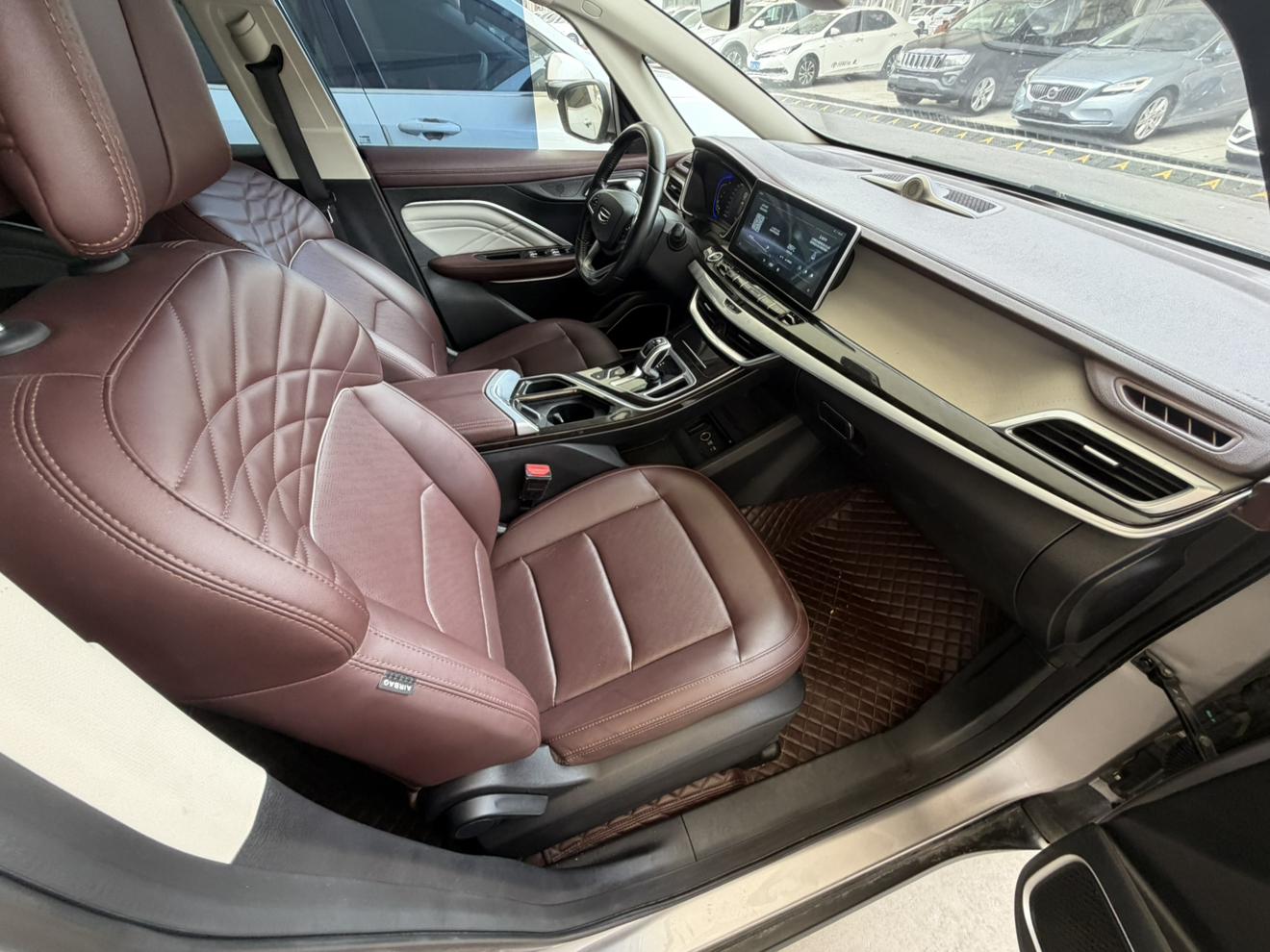 Geely Jiaji 2022 thumb 4