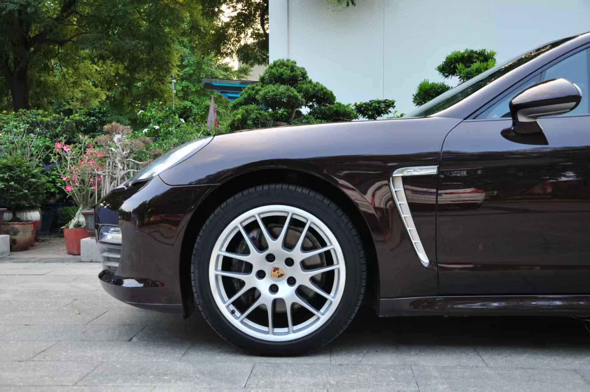 Porsche Panamera 2013 thumb 6