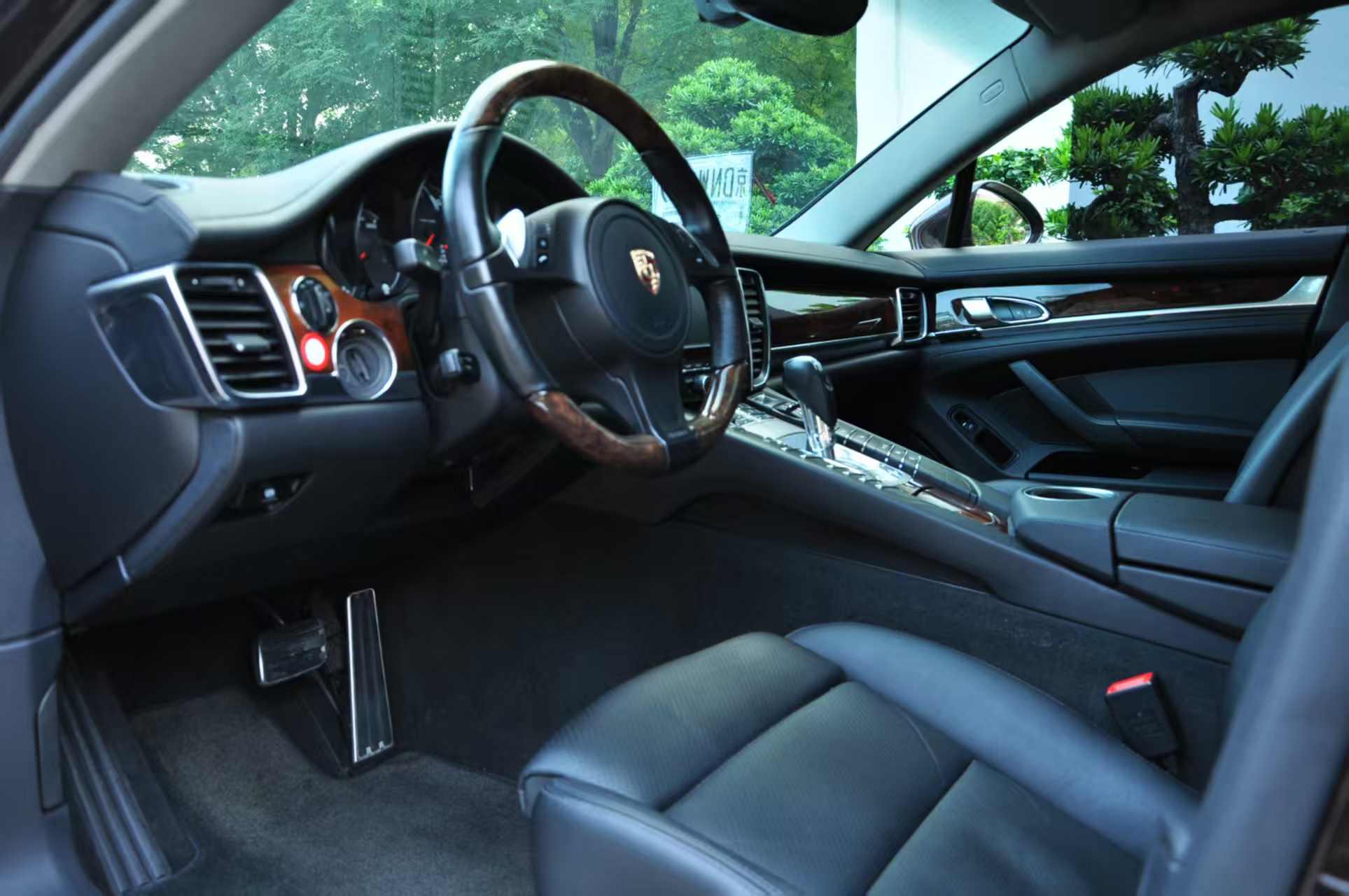 Porsche Panamera 2013 thumb 9
