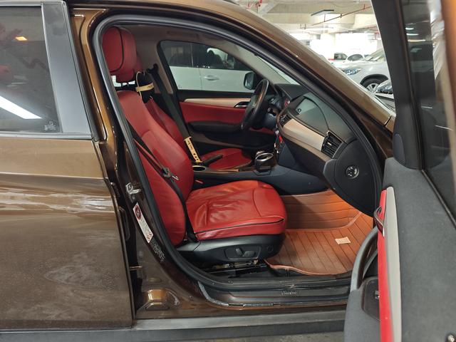 BMW X1 2013 thumb 10