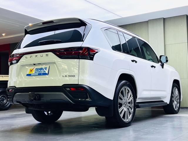 Lexus LX 2022 thumb 4