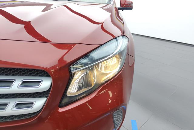 Mercedes-Benz GLA 2018 thumb 3