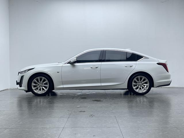 Cadillac CT5 2022 thumb 2